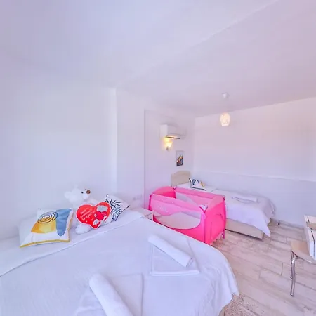 فيلة Villa Onay 1 *